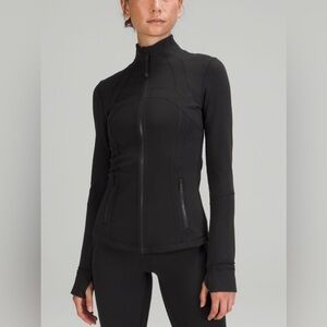 NWT Lululemon Define Jacket Luon Size 4 in Black